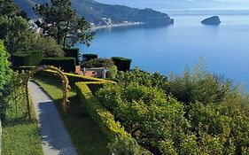 Villa Aga